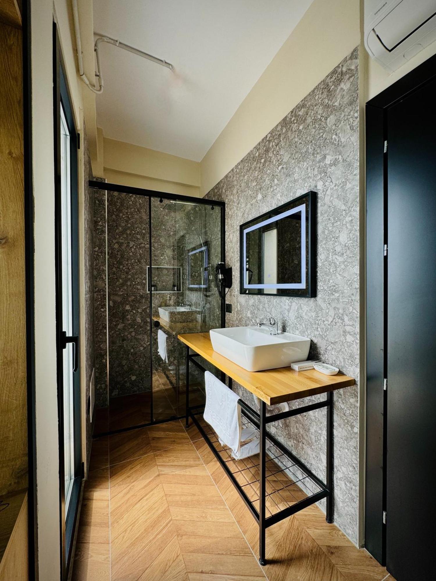 Gogo'S Boutique Hotel Дермі Екстер'єр фото